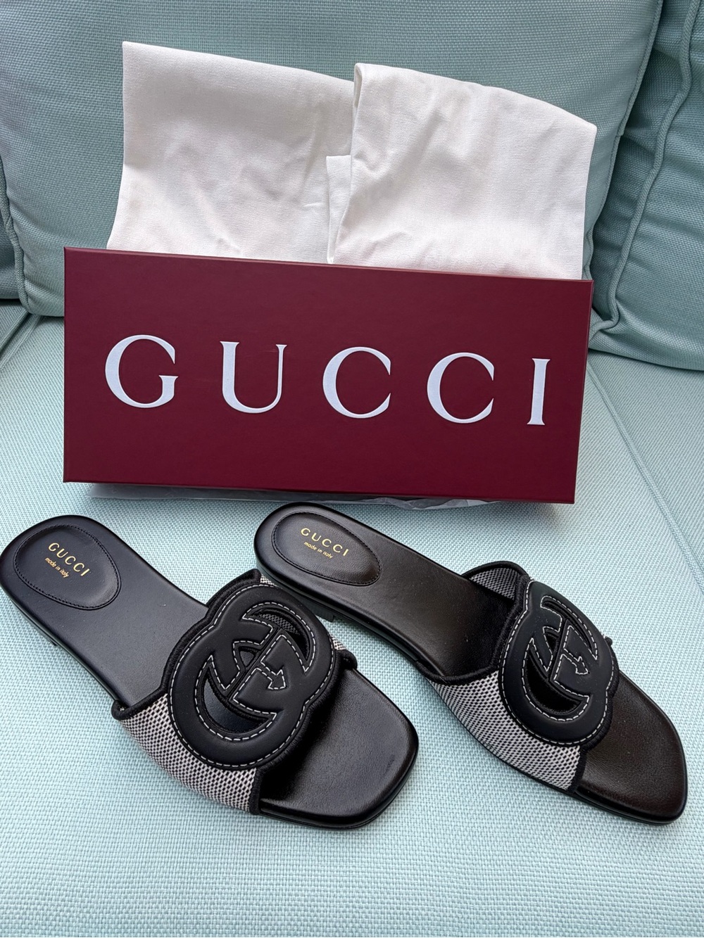 Gucci Black Leather & white Mesh (fabric) Interlocking G Slide Sandals